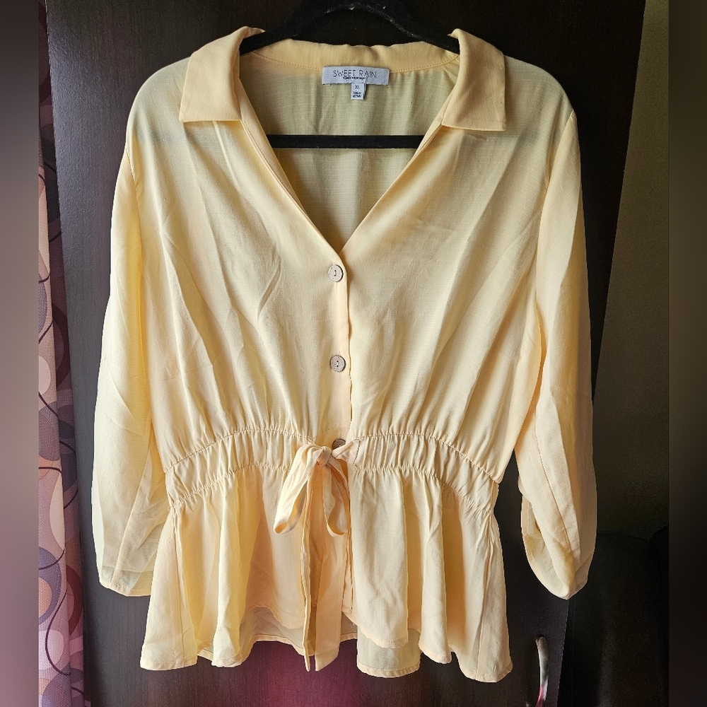 Sweet Rain Pale Yellow Button-Down Peplum Shirt